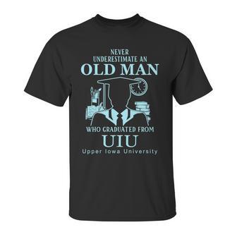 Never Underestimate An Old Man Upper Iowa University Unisex T-Shirt | Favorety AU