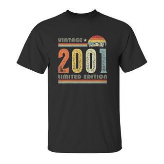 Vintage 2001 Made In 2001 21St Birthday 21 Years Old Unisex T-Shirt | Favorety UK