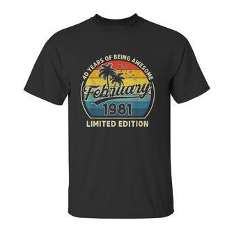 Vintage February 1981 Retro 41 Year Old 41St Birthday Gift Unisex T-Shirt | Favorety