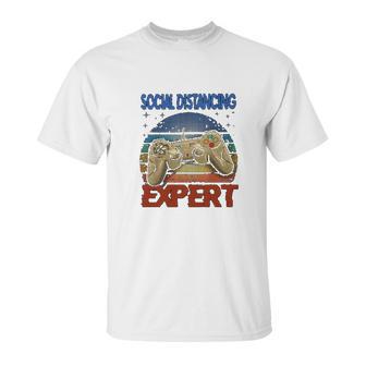 Social Distancing Expert Gamer Vintage Unisex T-Shirt | Favorety CA