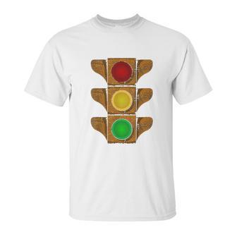 Traffic Light Vintage Rusty Stoplight Stop Go Caution Signal Unisex T-Shirt | Favorety DE