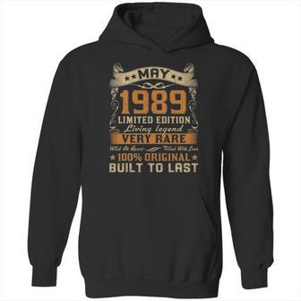 32Nd Birthday Gift 32 Years Old Retro Vintage May 1989 Ver2 Hoodie | Favorety UK