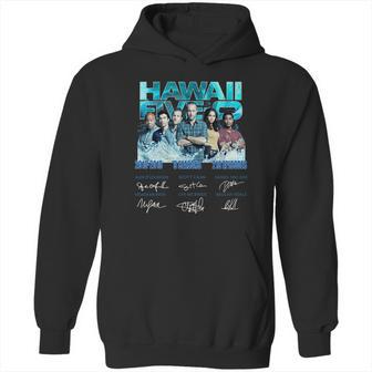 Hawaii Five-0 2010-2019 9 Seasons 218 Episodes Signatures Shirt Hoodie | Favorety AU