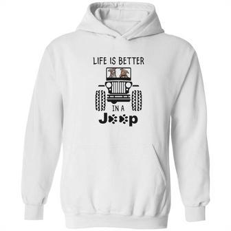 Pit Bull In A Jeep Hoodie | Favorety CA