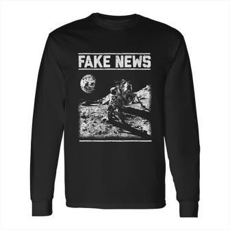 Moon Landing Hoax Apollo 11 1969 Conspiracy Theory Fake News Long Sleeve T-Shirt | Favorety DE