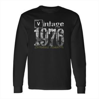 Vintage 1976 Tee - 45 Years Old 1976 45Th Birthday Gift Long Sleeve T-Shirt | Favorety AU