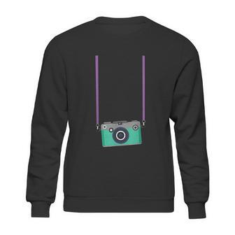 Fake Tourist Camera Graphic Sweatshirt | Favorety DE