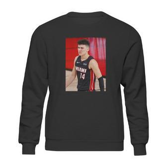 Tyler Herro Snarl Miami Hero Sweatshirt | Favorety AU