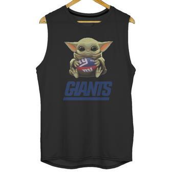 Baby Yoda Hug Giants Unisex Tank Top | Favorety DE