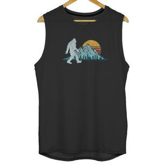 Retro Bigfoot Silhouette Sun Abominable Snowman T Unisex Tank Top | Favorety