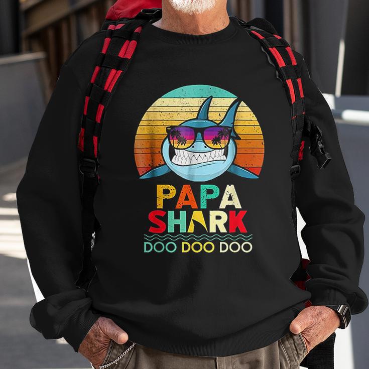 Retro Vintage Papa Shark Doo Doo Doo Sweatshirt Gifts for Old Men