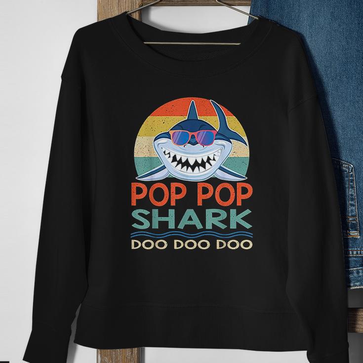 Pop Pop Shark Doo Doo Doo Vintage Matching Family Sweatshirt Gifts for Old Women