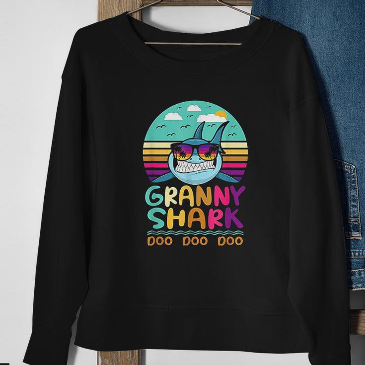 Vintage Granny Shark Doo Doo Doo Sweatshirt Gifts for Old Women