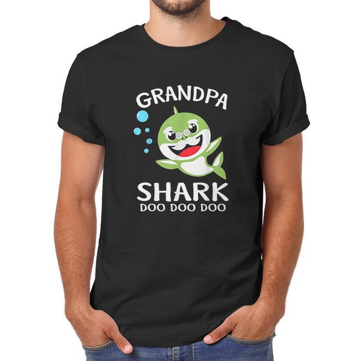 Grandpa Shark Funny Fathers Day Men T-Shirt