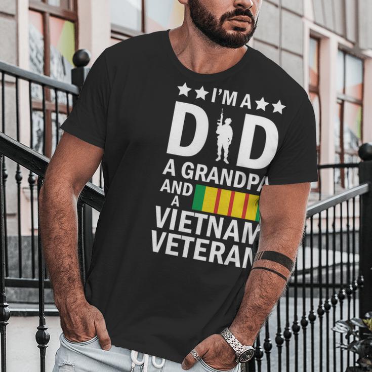 Im A Dad A Grandpa And A Vietnam Veteran Men T-Shirt