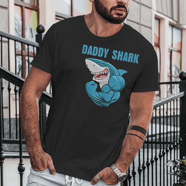 Daddy Shark Funny Gym Men T-Shirt