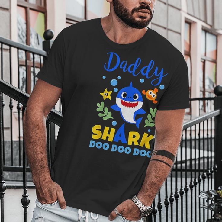 Daddy Shark Gift Cute Baby Shark Men T-Shirt