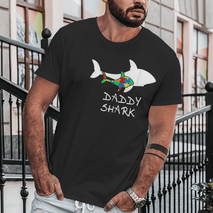 Daddy Shark Puzzle Dad Birthday Gifts Men T-Shirt