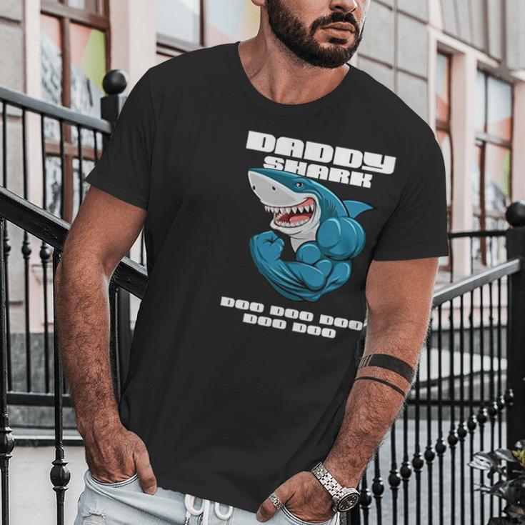 Daddy Shark Strength Men T-Shirt