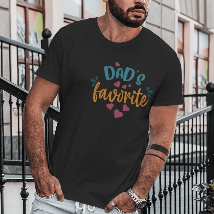 Dads Favorite Daughter Of The King Graphic Design Printed Casual Daily Basic Men T-Shirt