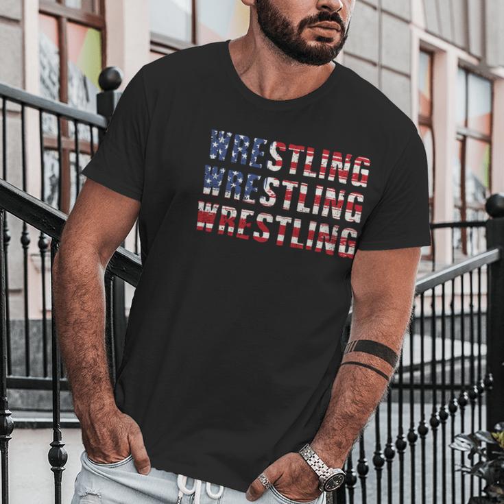 Distressed Usa Wrestling Gift American Flag Gift Men T-Shirt