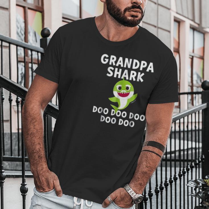 Grandpa Shark Doo Doo Doo Baby Shark Men T-Shirt