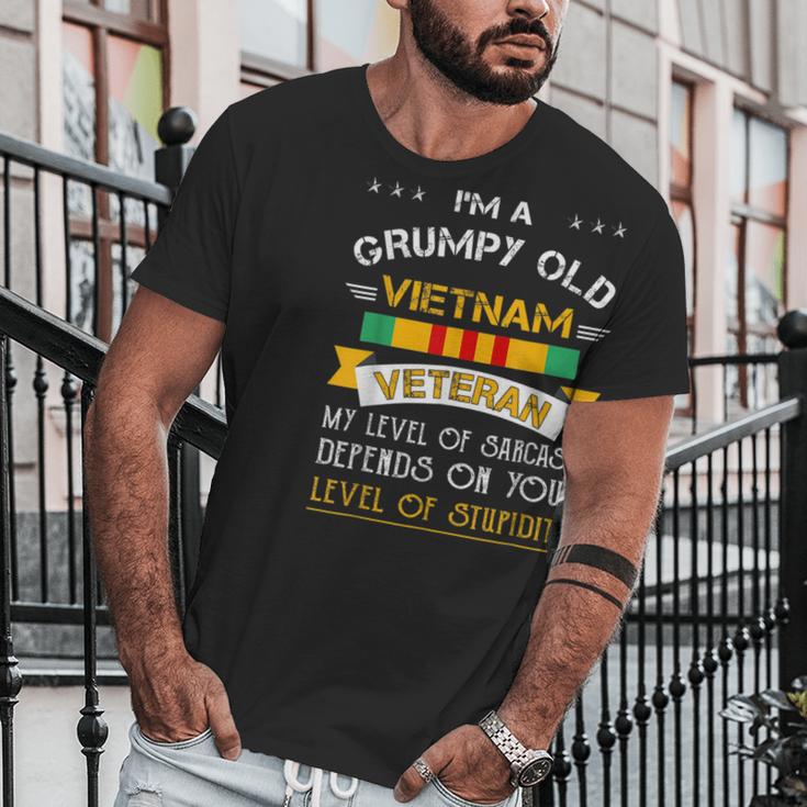 Im A Grumpy Old Vietnam Veteran Men T-Shirt