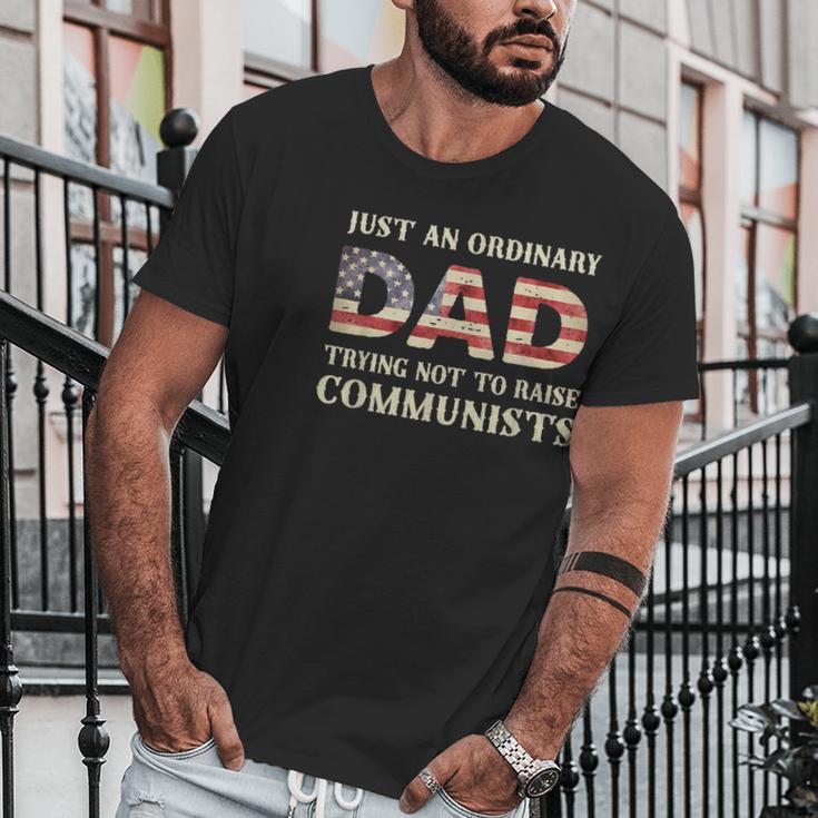 Just An Ordinary Dad Trying Not To Raise Communist Skull Dad Graphic Design Printed Casual Daily Basic Men T-Shirt