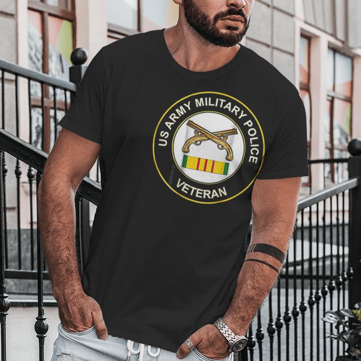 Military Police Vietnam Veteran Men T-Shirt