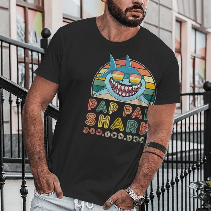 Pap Pap Shark Father Day Gifts For Men Grandpa Shark Men T-Shirt