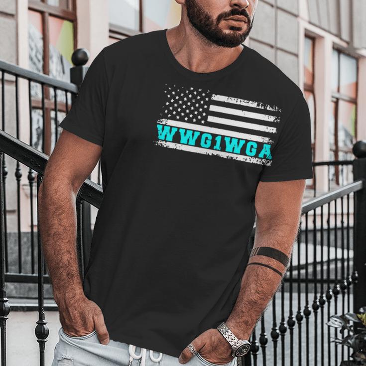 Qanon Apparel Wwg1wga Us Flag Retro Q Anon Men T-Shirt