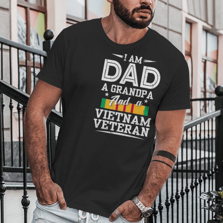 Veterans Day Grandpa Dad Vietnam Veteran Fathers Day Gift Men T-Shirt