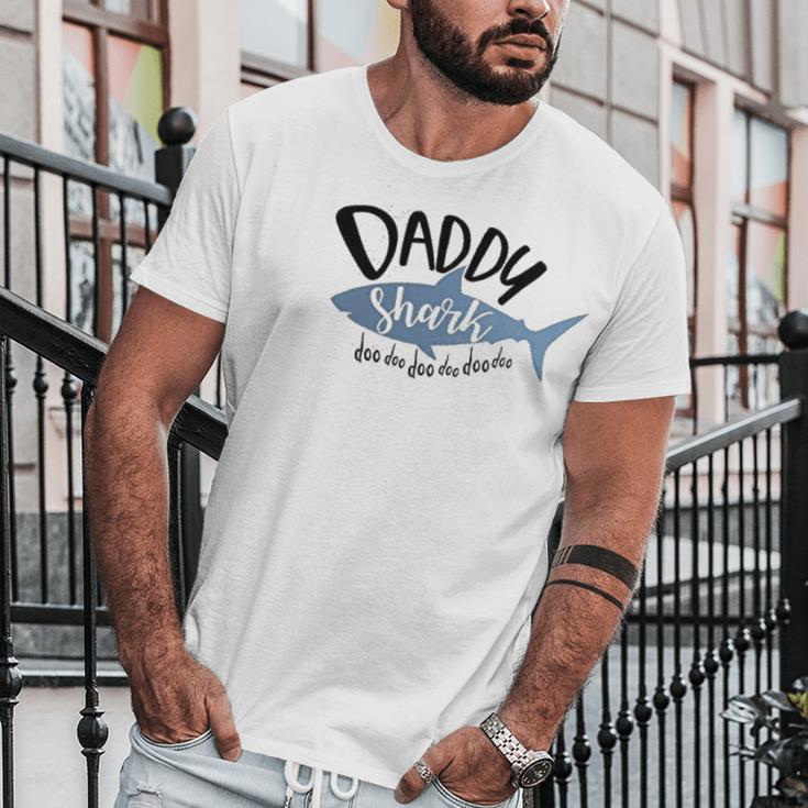 Daddy Shark Art Dad Birthday Gifts Men T-Shirt