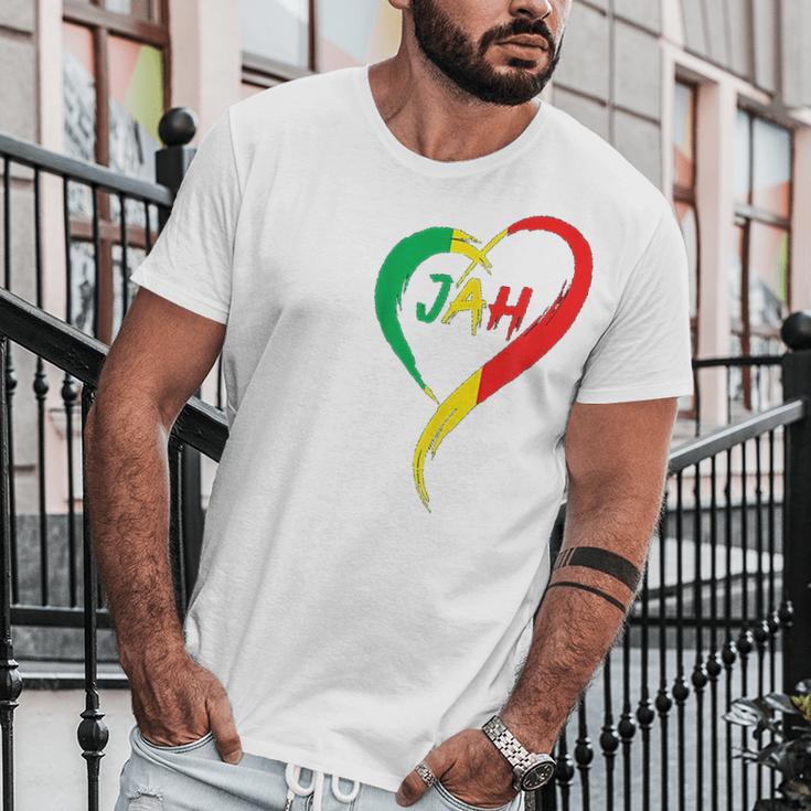 Love Jah Print Rasta Reggae Flag Heart Gift For Rastafarians Men T-Shirt