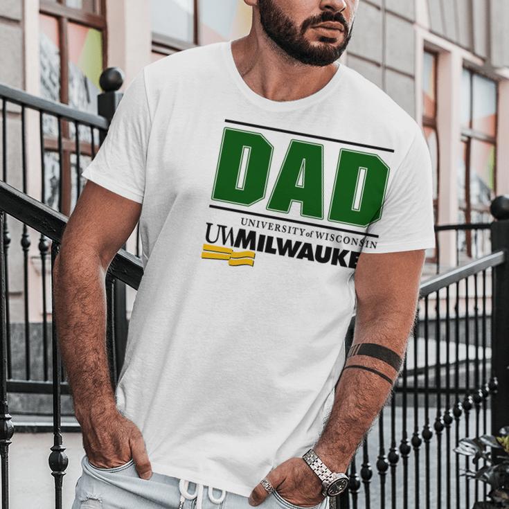 University Of Wisconsin Milwaukee Proud Dad Parents Day 2020 Men T-Shirt