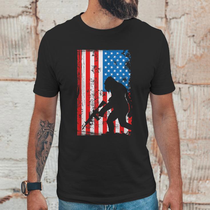 Armed Bigfoot Sasquatch Ar15 Patriotic American Flag Men T-Shirt