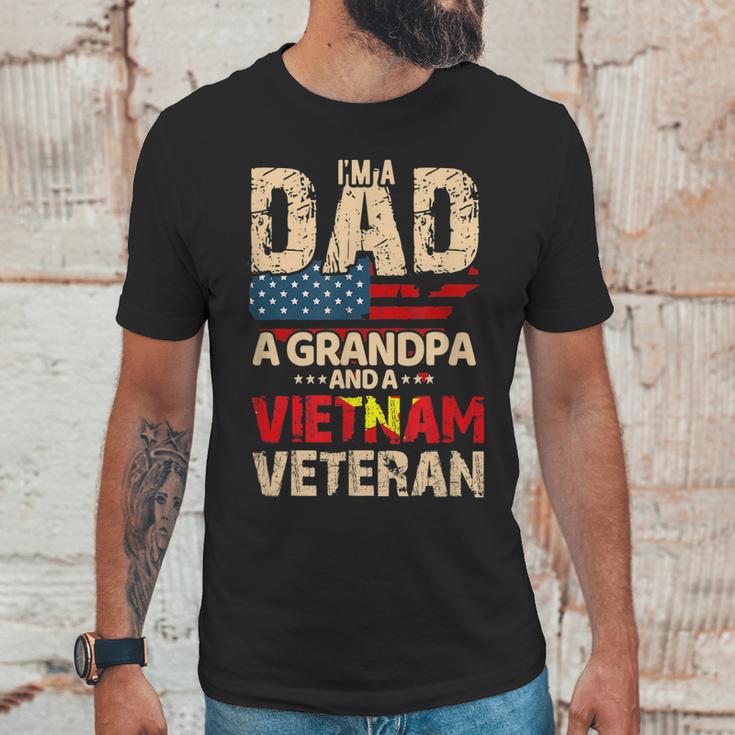 Dad Grandpa Husband Us Flag Vietnam Veteran Father Day Men T-Shirt