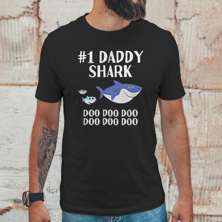 Daddy Shark Doo Doo Dad Fathers Day Men T-Shirt