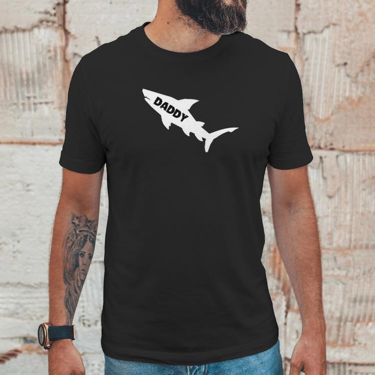 Daddy Shark Shirt Shark Family Costume Fathers Day Gifts Men T-Shirt