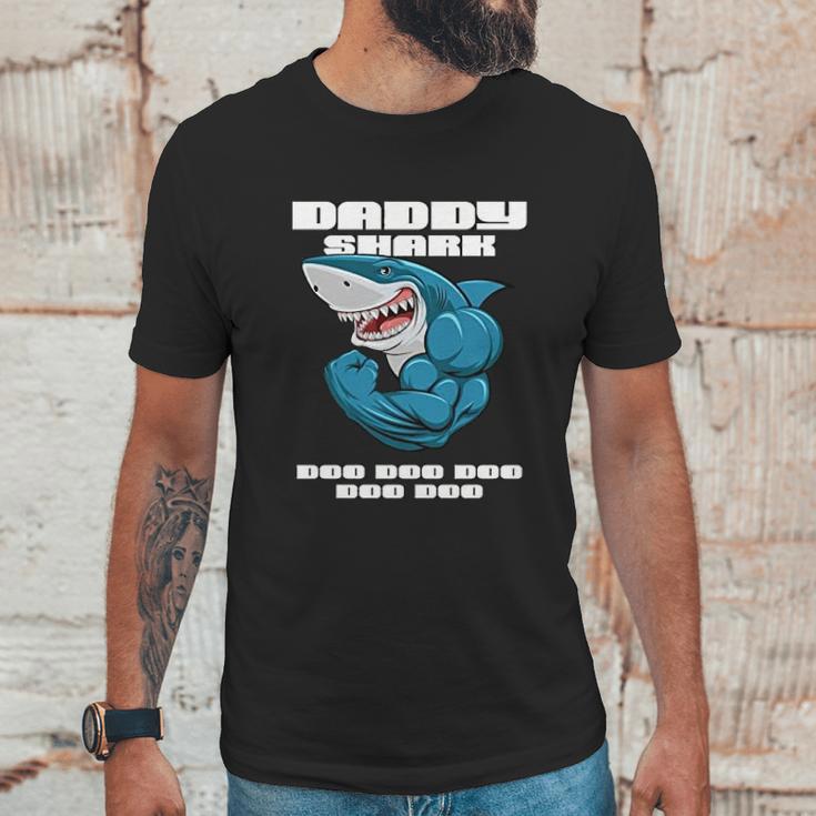 Daddy Shark Strength Men T-Shirt