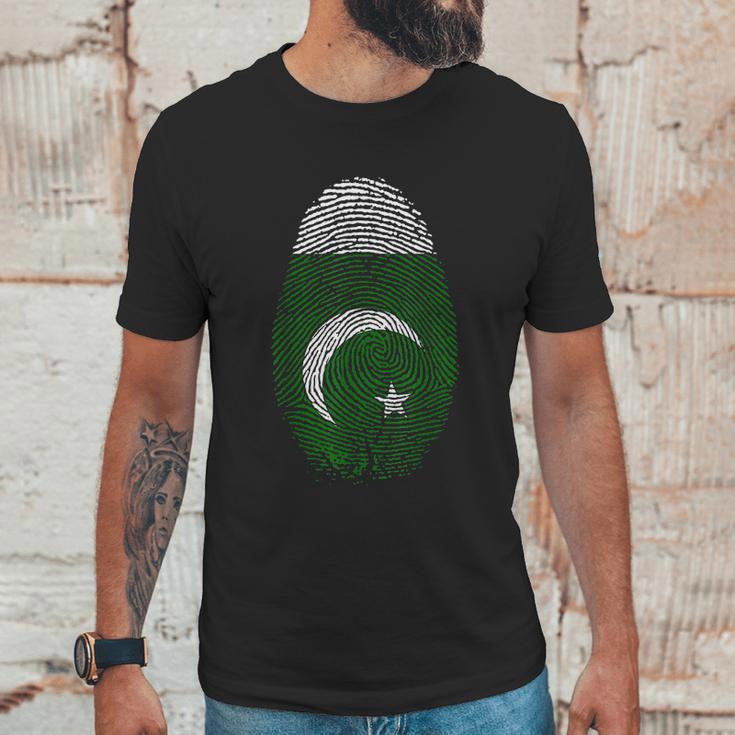 Flag Fingerprint It Is In My Dna Gift For Pakistani Men T-Shirt