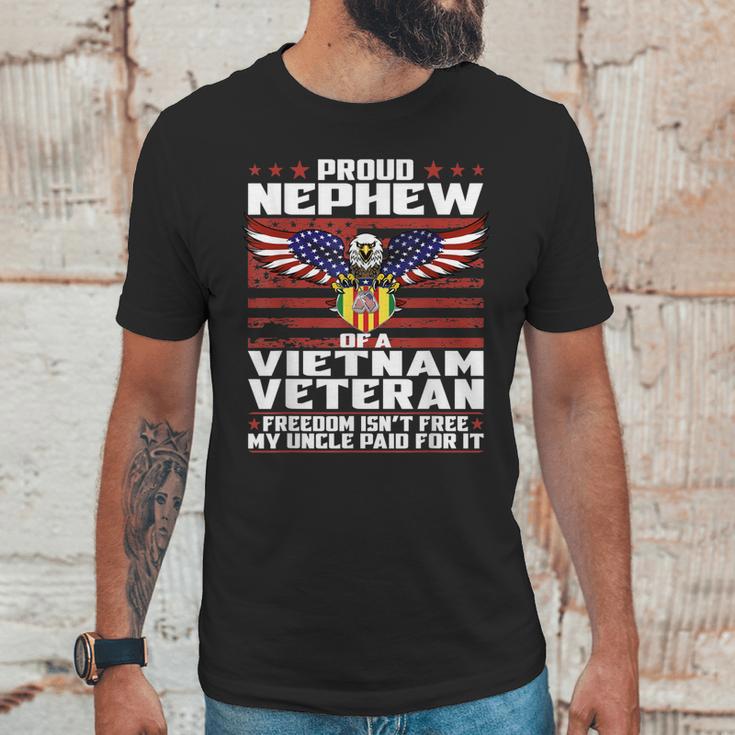 Freedom Isnt Free - Proud Nephew Of A Vietnam Veteran Gift Men T-Shirt