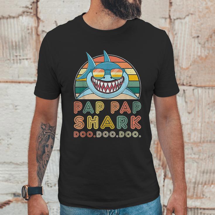 Pap Pap Shark Father Day Gifts For Men Grandpa Shark Men T-Shirt