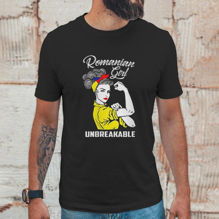 Romanian Girl Unbreakable Heritage Romania Flag Gift Men T-Shirt