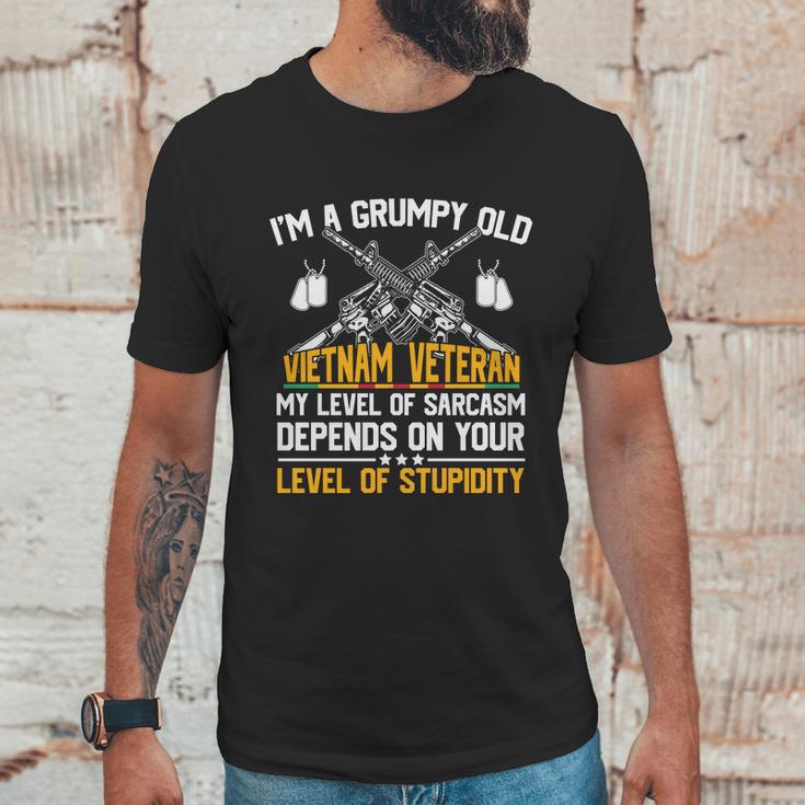 Veteran Day Im A Grumpy Old Vietnam Veteran Graphic Design Printed Casual Daily Basic Men T-Shirt