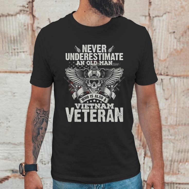 Vintage Us Flag Vietnam Veteran Fathers Day Grandfather Gift Graphic Design Printed Casual Daily Basic Men T-Shirt