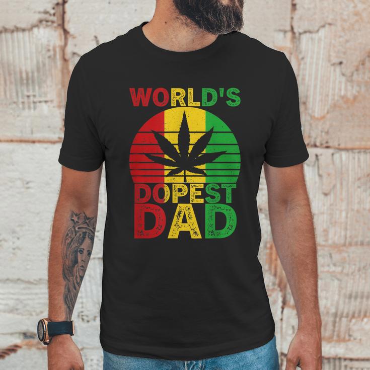 Worlds Dopest Dad Vintage Weed Leaf Cannabis Marijuana Men T-Shirt