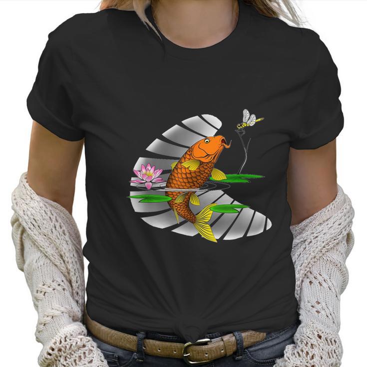 Animal Lovers Fishing Carp Fish DragonflyWomen T-Shirt