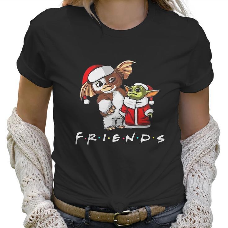 Baby Yoda And Baby Gizmo Santa Friends Christmas Women T-Shirt