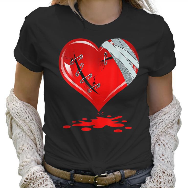 Black Broken Heart  Men Women Pastel Goth Valentine Women T-Shirt